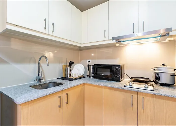 1br In Uptown Parksuites T2, Bgc Taguig Apartahotel